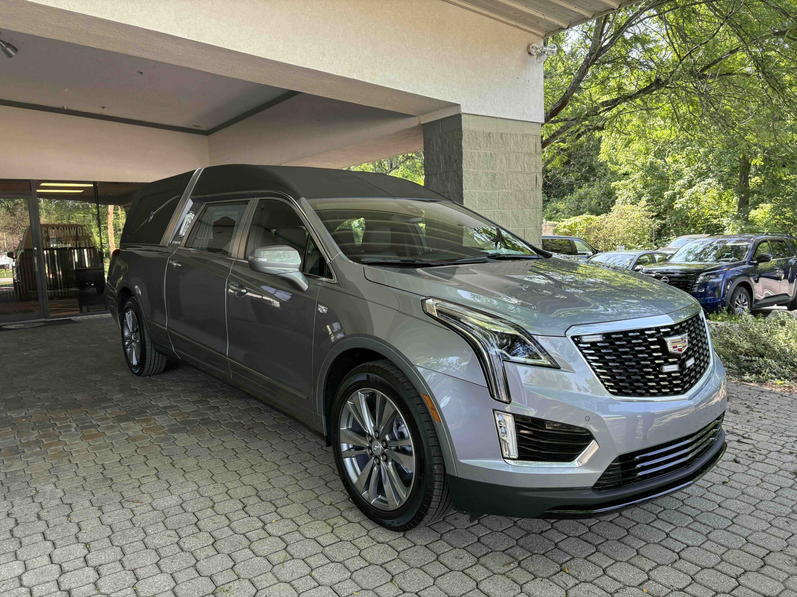 Cadillac XT5 Mastercoach by Platinum Coach