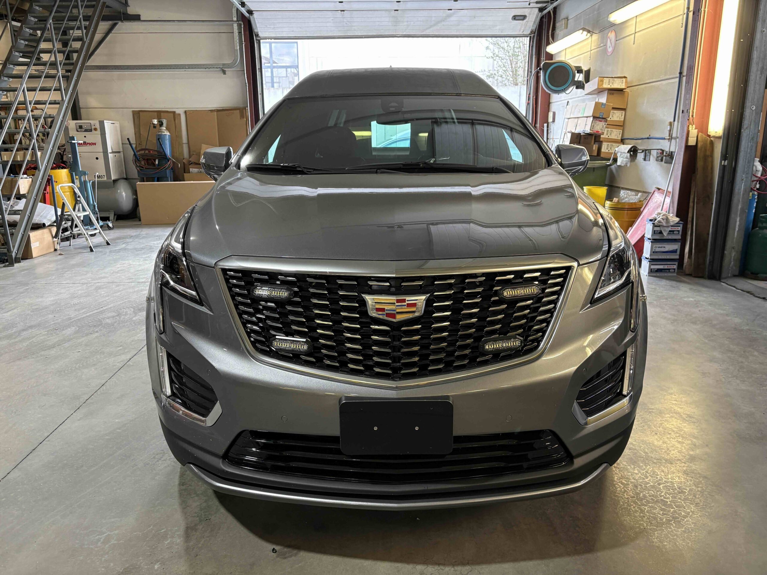 Nieuw Cadillac XT5 Kingsley By Eagle Coach