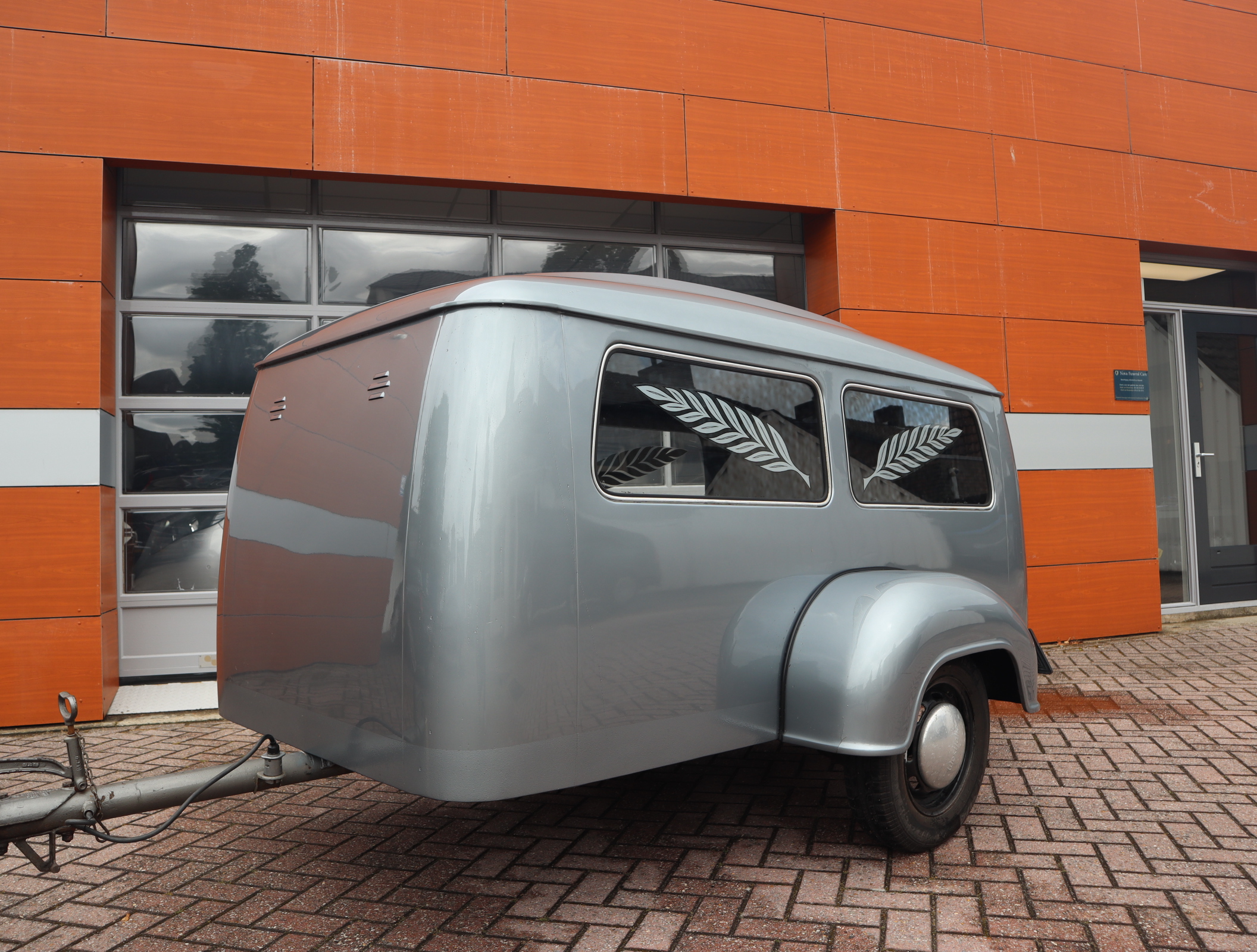 Westfalia Rouwaanhanger