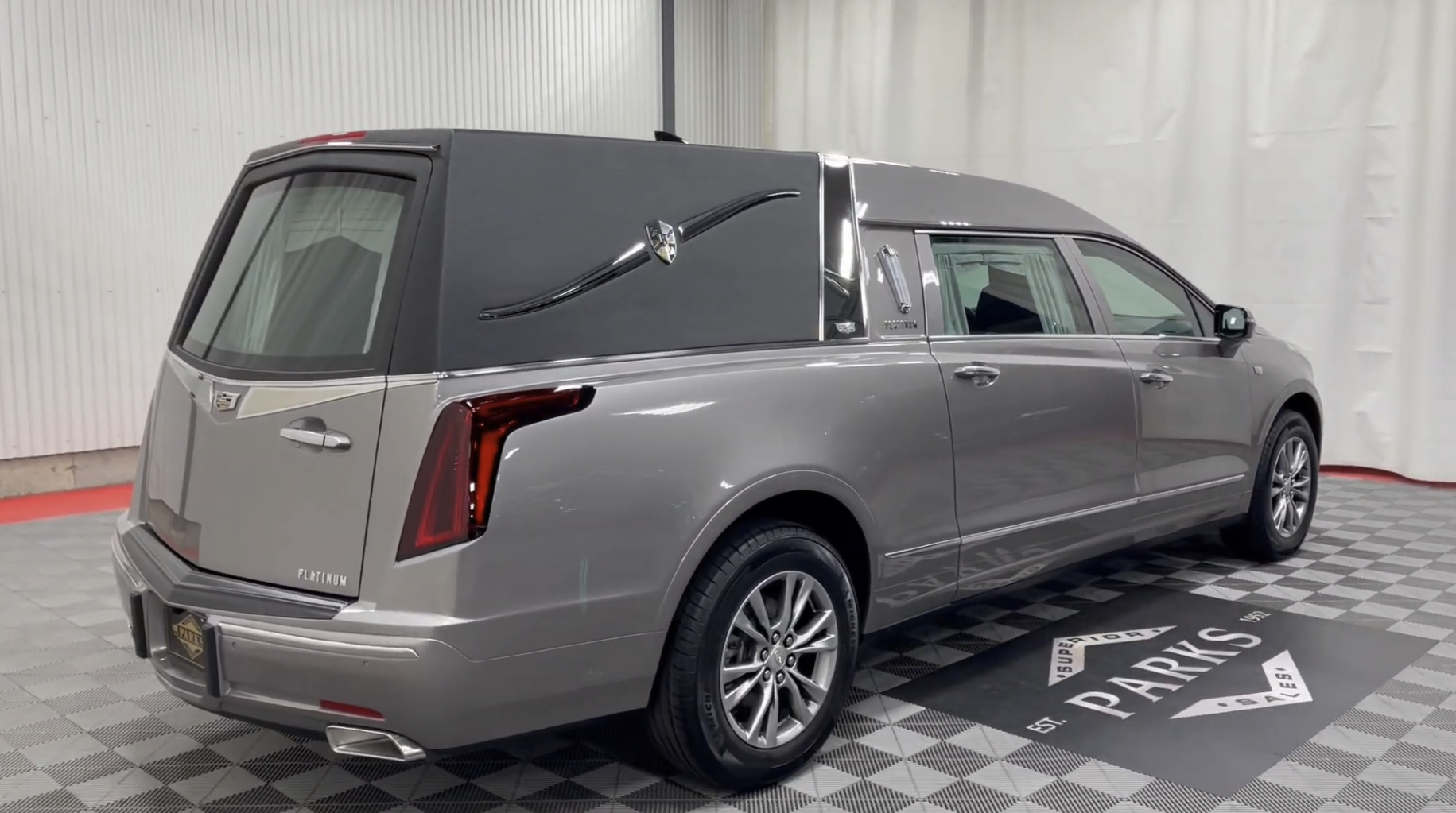 Cadillac XT5 Phoenix Platinum Coach 2023